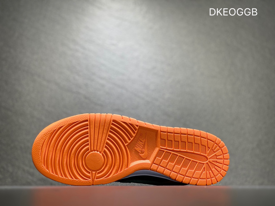 300 NIKE Dunk SB Low 低帮休闲板鞋  DA1469-001