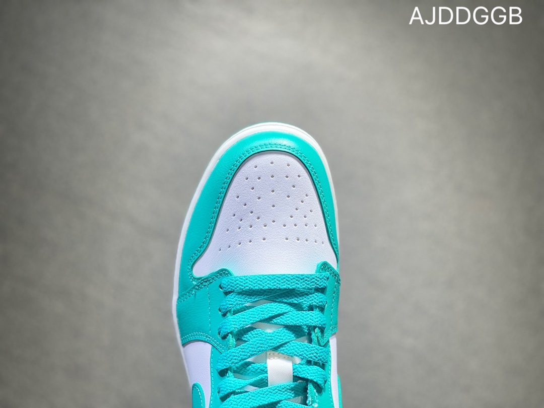 240 Air Jordan 1 Low AJ1 乔1低帮篮球鞋  DC0774-132