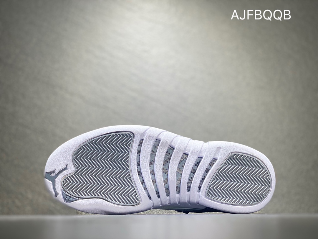 420 纯原版本 Air Jordan 12 AJ12系列 灰白 男子文化篮球鞋 CT8013-015