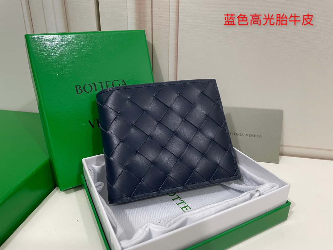Bottega Veneta Compact Wallet Highlight Calfskin Woven 10 Card Slots