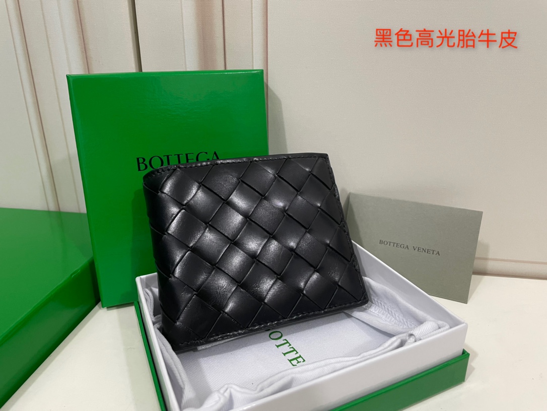 Bottega Veneta High-Shine Calfskin Short Wallet Woven 10 Card Slots