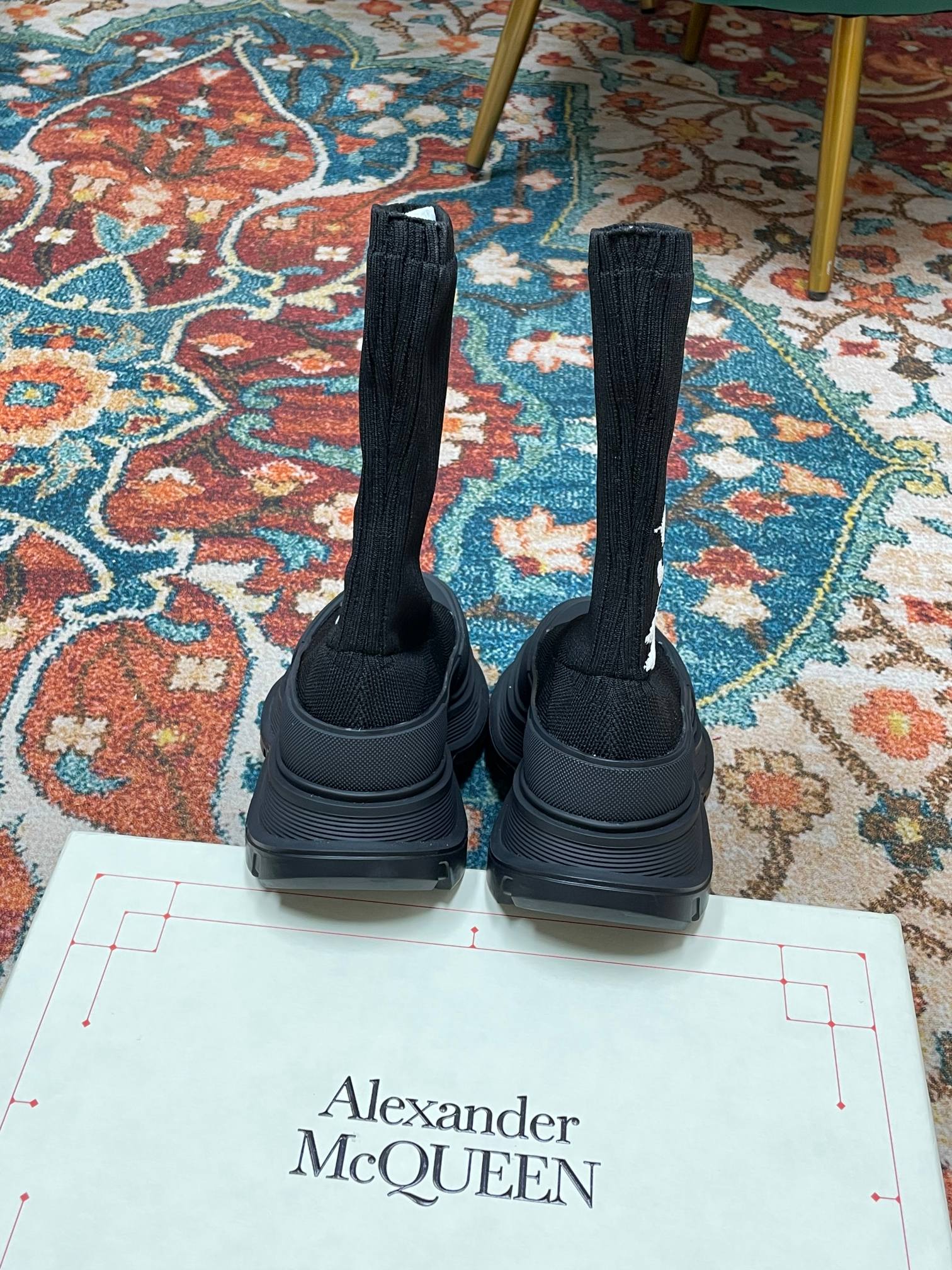 Zenium: Alexander McQueen Queen 22s Graffiti Sock Boots with Zirconium Fabric - 图片 8