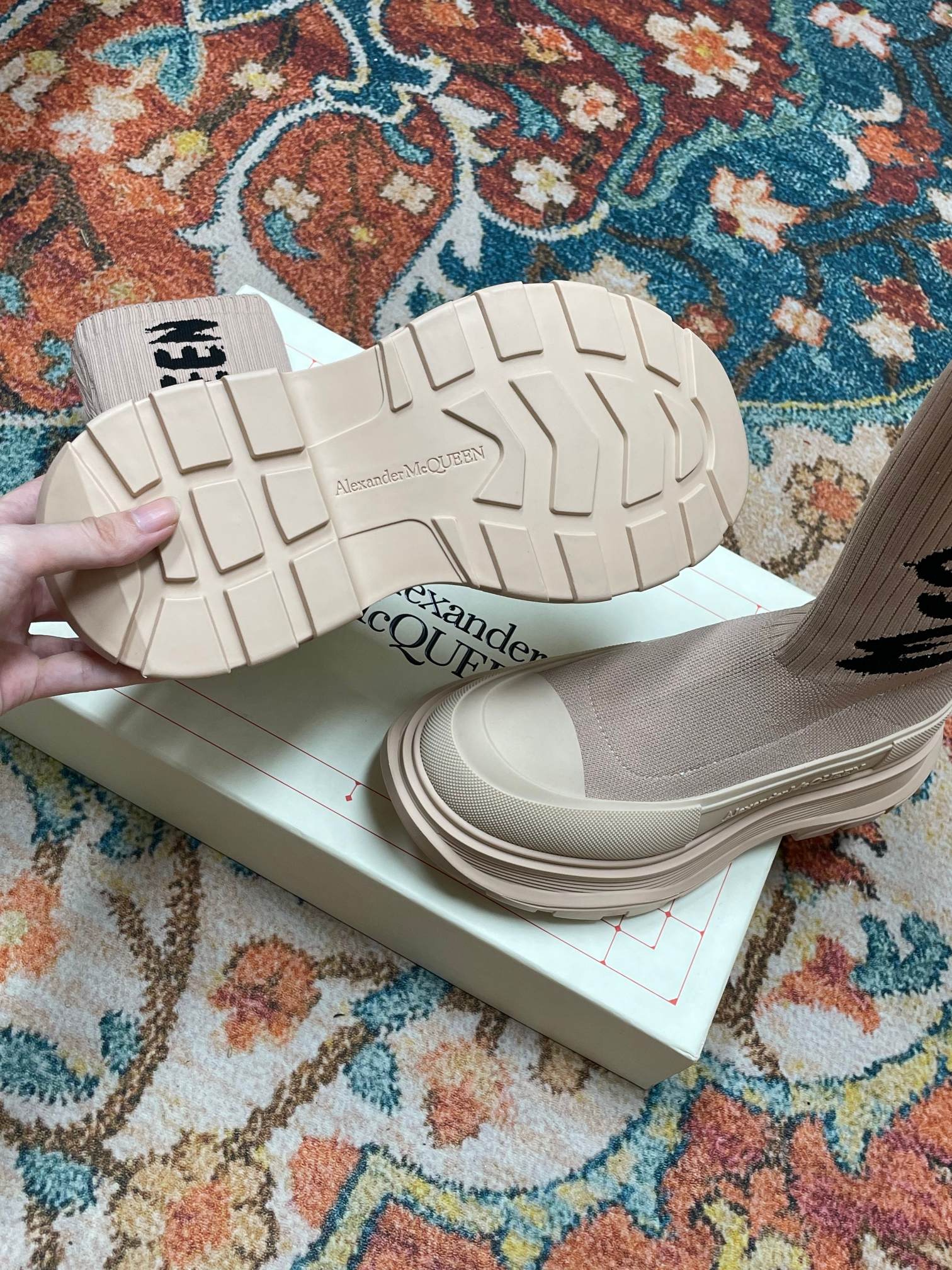 Zenium: Alexander McQueen Queen 22s Graffiti Scrolling Sock Boots, New Zirconium Fabric. - 图片 9