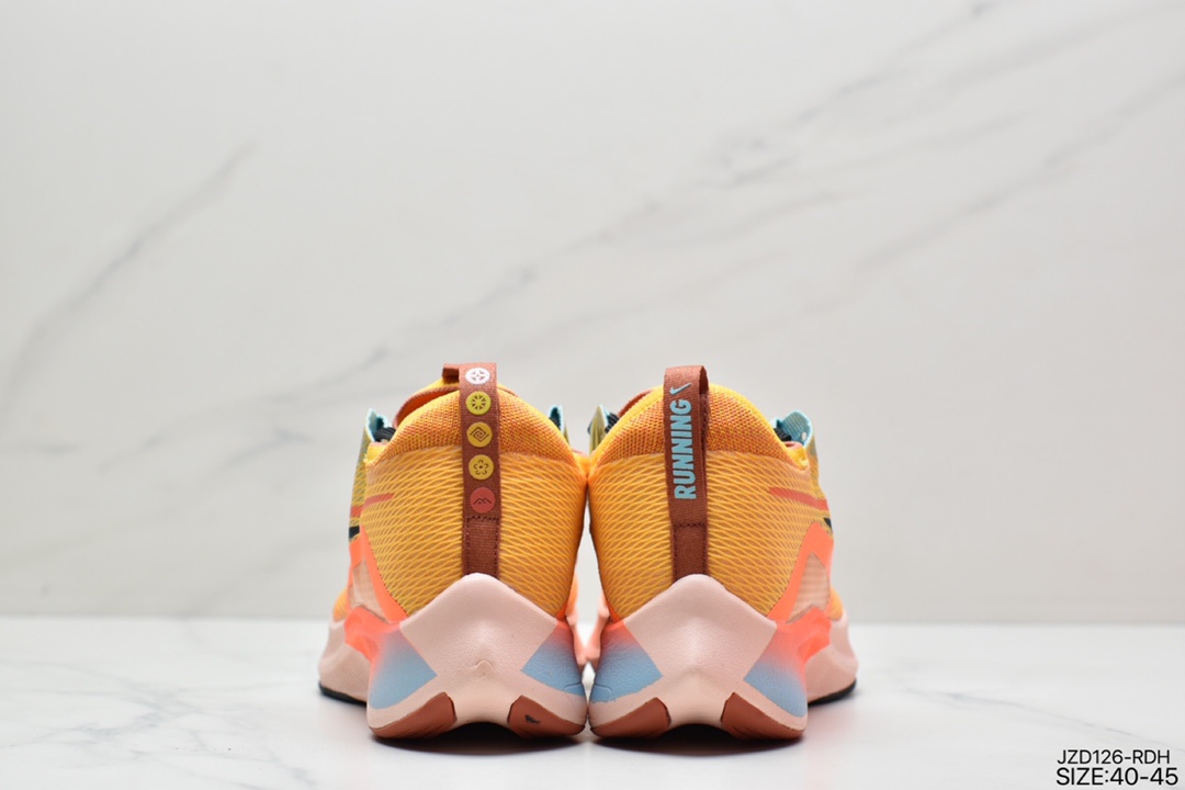 140 耐克Nk Zoom Fly 4 男子超轻跑步鞋鞋底CT2401