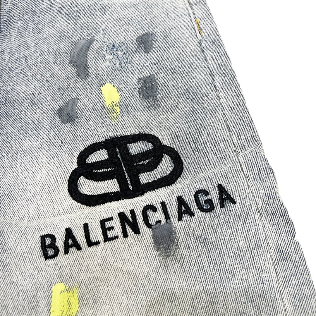 Balenciaga/巴黎世家 锁扣破洞复古牛仔裤