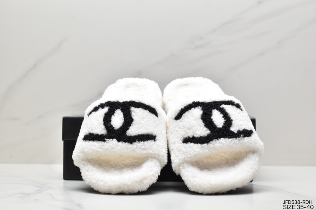 High luxury brand Balenciaga Kedong new favorite fur slippers