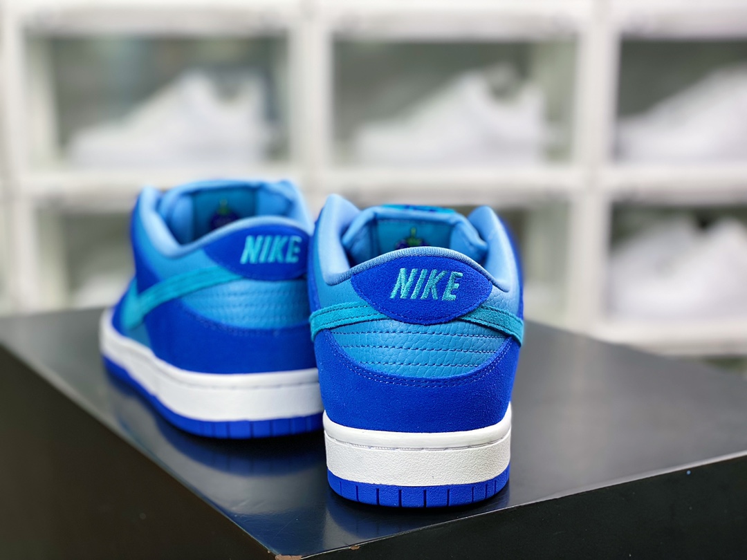 220 耐克 SB Dunk Low”Blue Raspberry”扣篮系列低帮休闲运动滑板板鞋“蓝树莓”DM0807-400