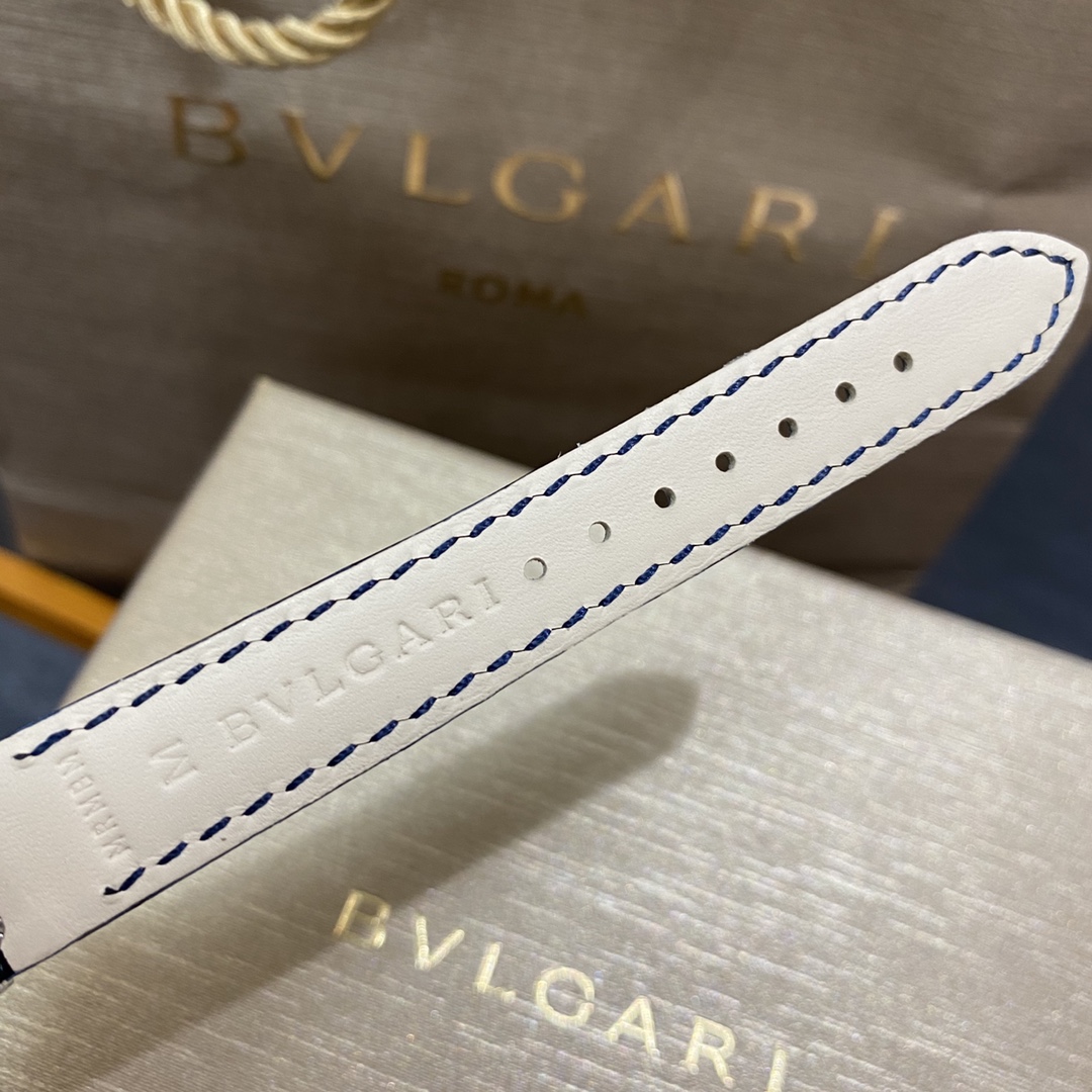 Bogarly Launches Ms. DIVAS ‘DREAM’ Study with Exotic Skins and Sapphire Glass - 图片 9