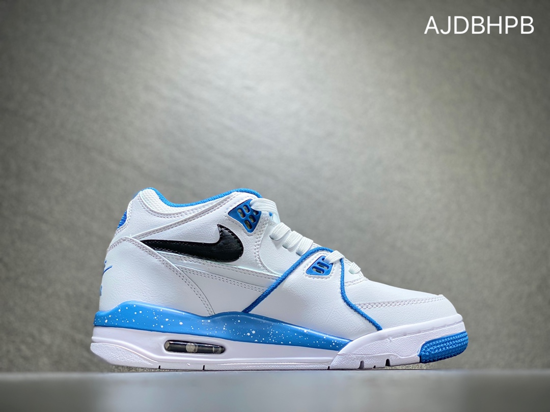 Air Flight Legacy white and blue combines classic Air Jordan 3 and Air Jordan 4 elements into one 306252-116