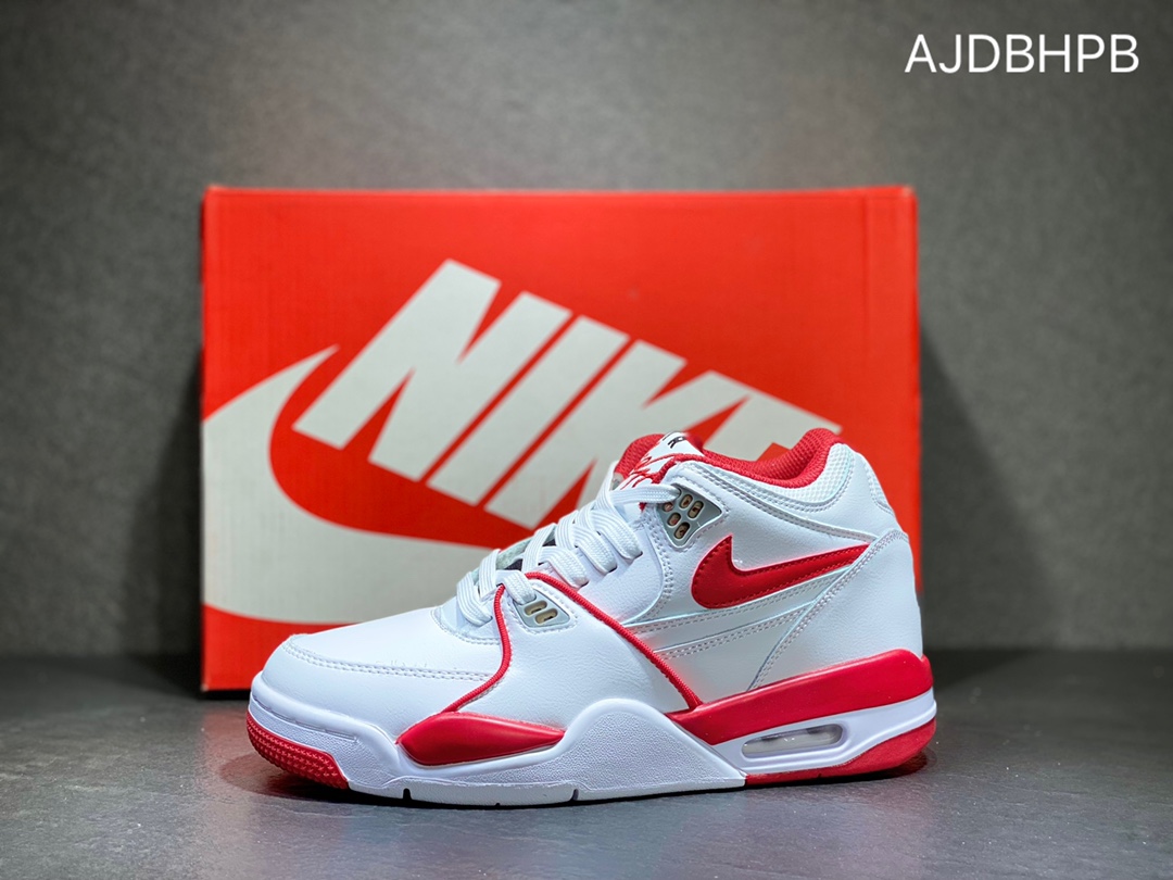 220 Air Flight Legacy 白红 将经典Air Jordan 3和Air Jordan 4元素融为一体819665-100