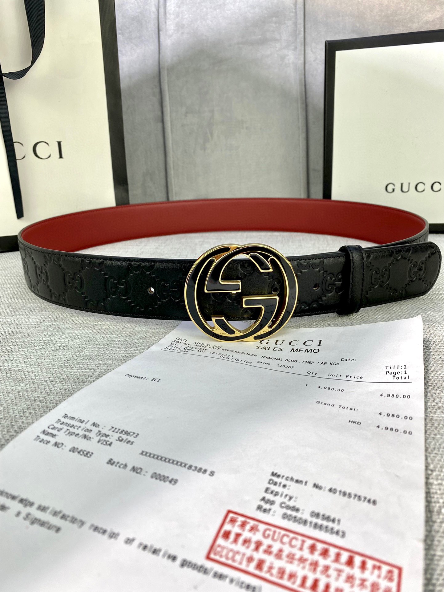 宽度4.0cmgucci互扣式双G带原单钢扣源自品牌现代风格典藏设计经过重新诠释而别具新意呈现于纤细的皮