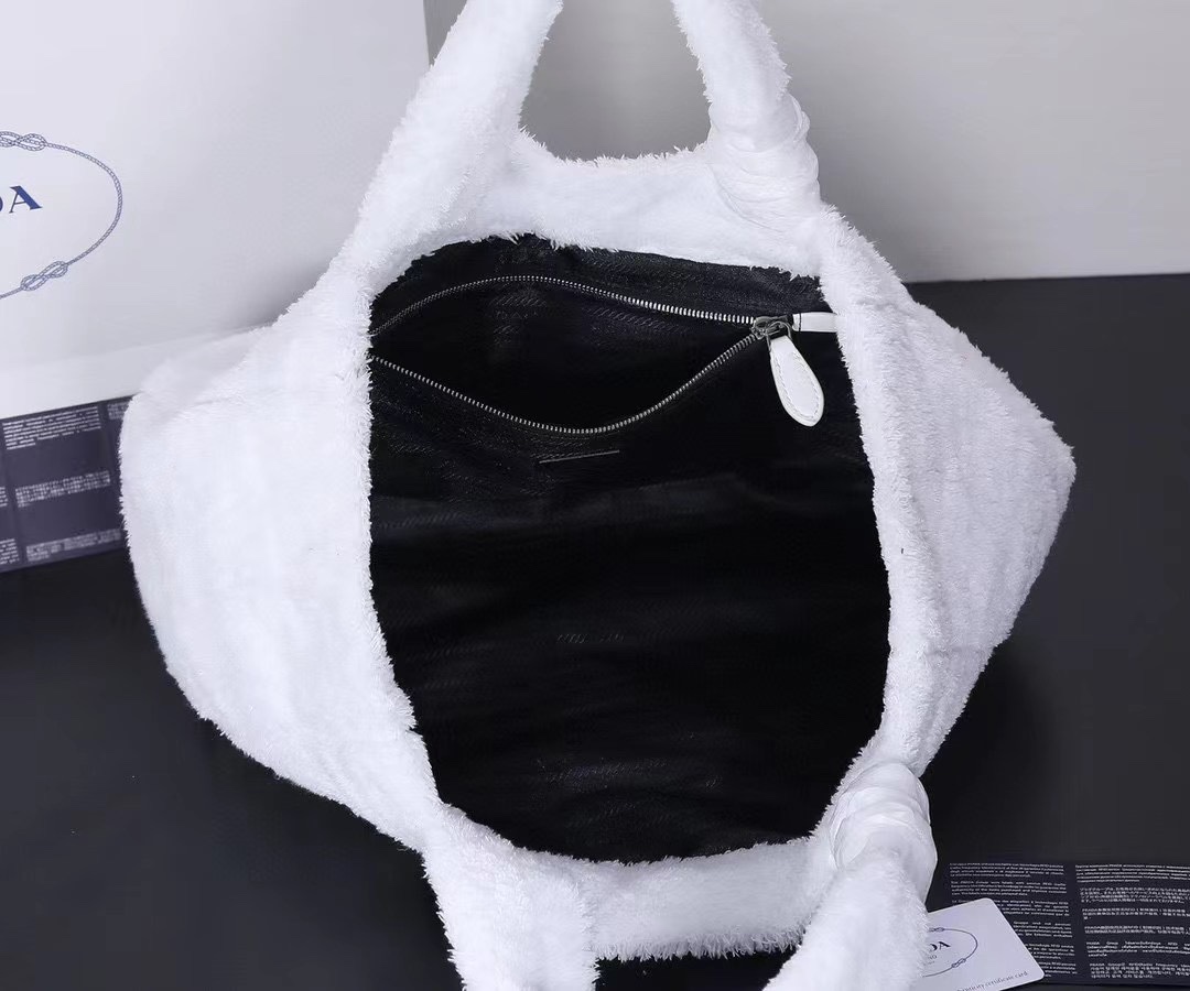 现货白色毛巾手拎包细节型号1005P
