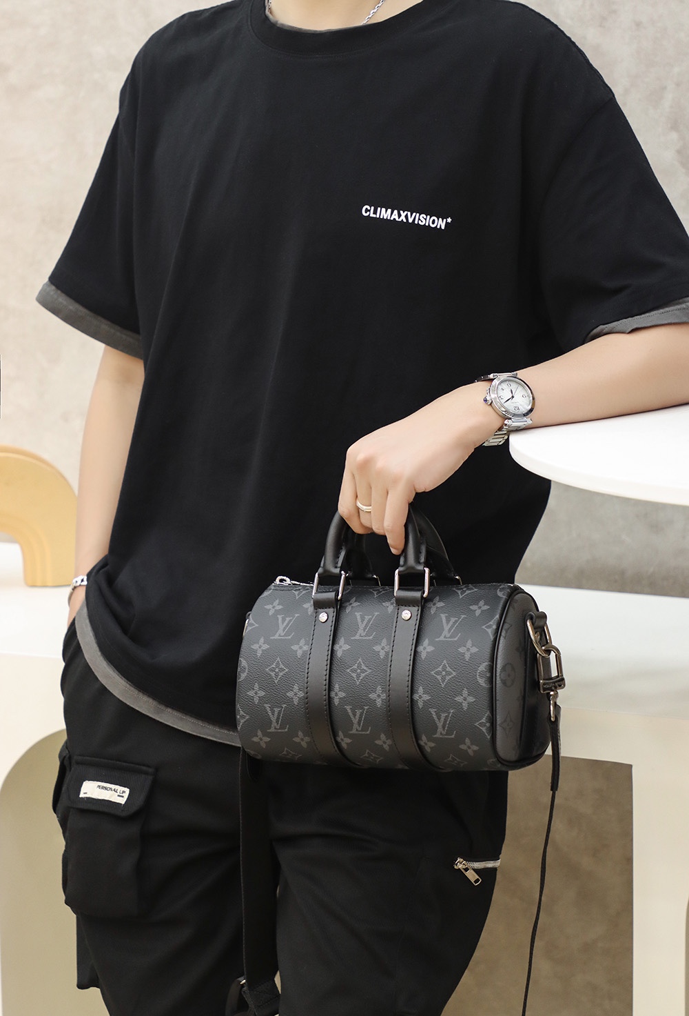 𝐊𝐞𝐞𝐩𝐚𝐥𝐥 𝐂𝐢𝐭𝐲𝟐𝟓 #M46271# 免税版 
▪️上身图 供参考▪️
可通勤可休闲，潮男必备品！