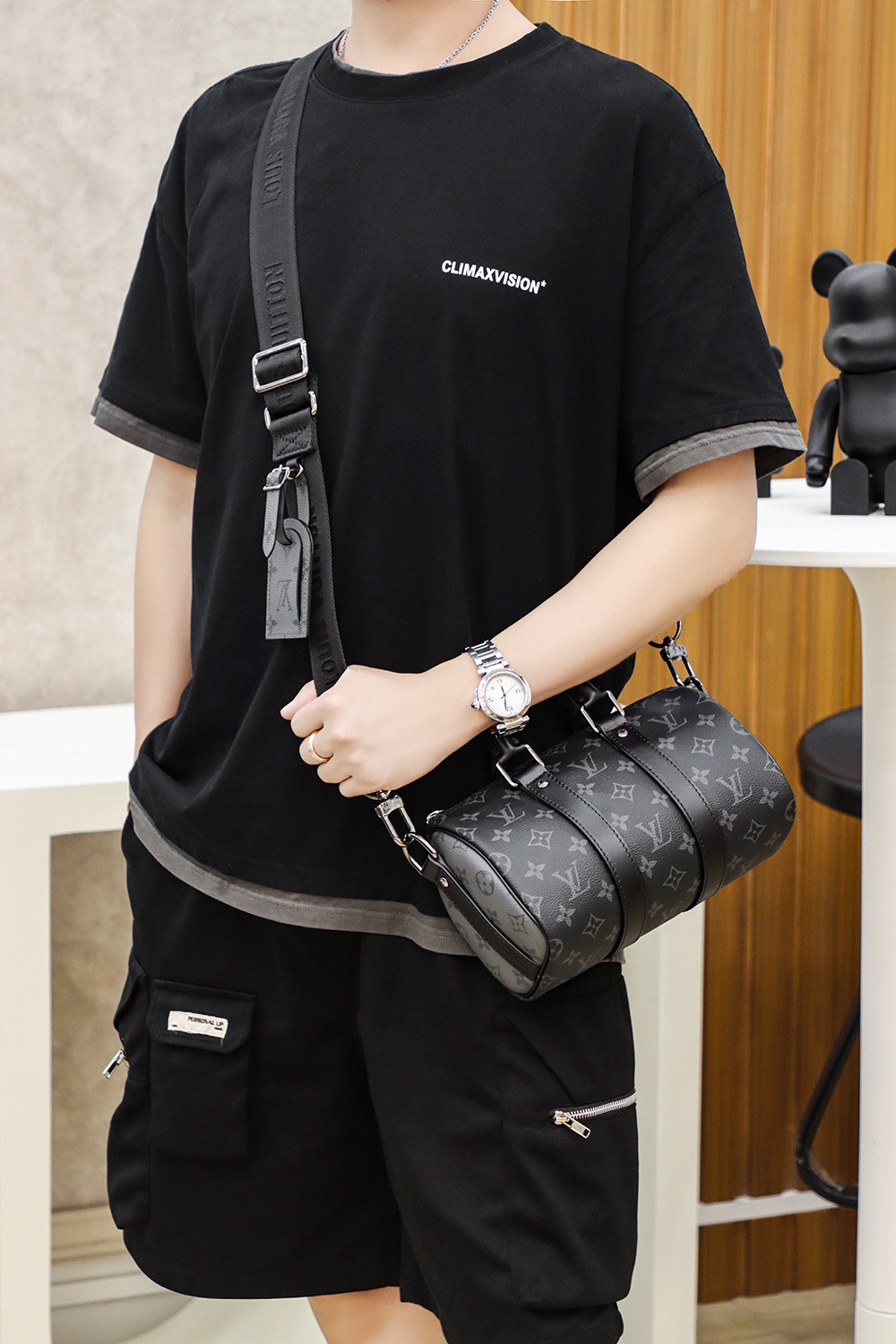 𝐊𝐞𝐞𝐩𝐚𝐥𝐥 𝐂𝐢𝐭𝐲𝟐𝟓 #M46271# 免税版 
▪️上身图 供参考▪️
可通勤可休闲，潮男必备品！