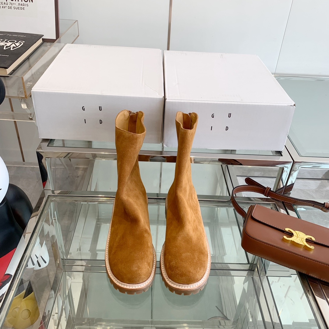 “800 Giidi New Short Boots: Instantly Grow Beautiful Grass, ZP Quality, Sizes 35-40”