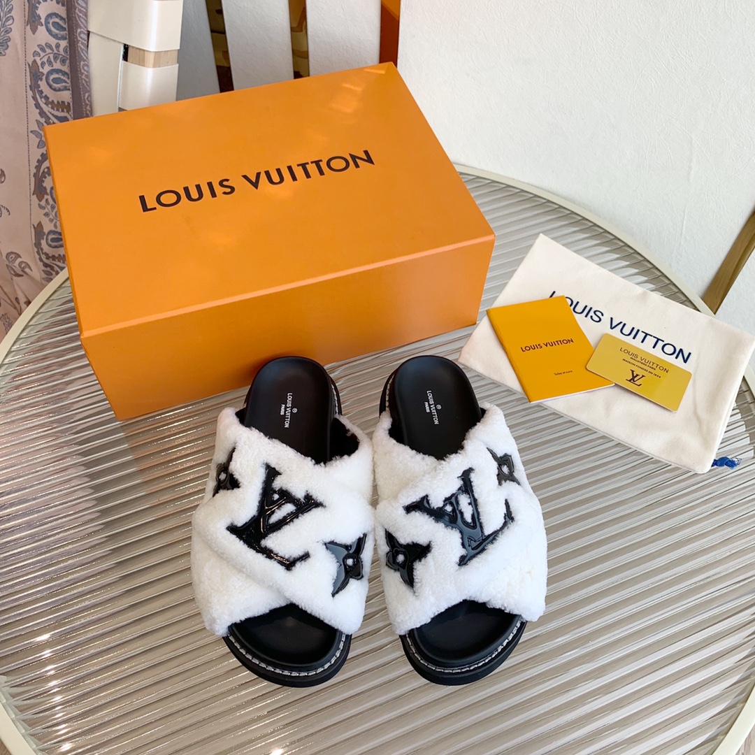LOUIS VUITTON ウールスリッポン 軽量で快適-トップバージョン