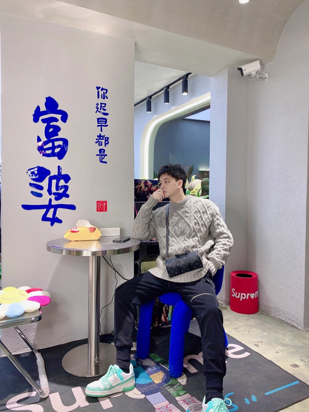 即使是xs的尺寸，
容量足够用，上身也是很精致的气质！