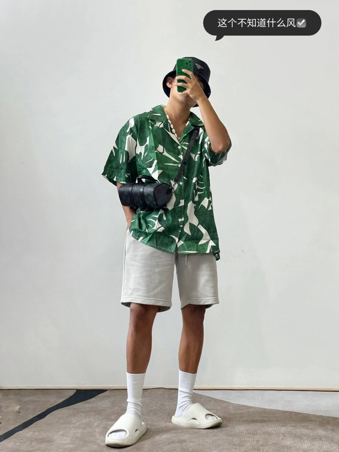 感受百变穿搭之王xs的颜值，
比想象中更加百搭好看！