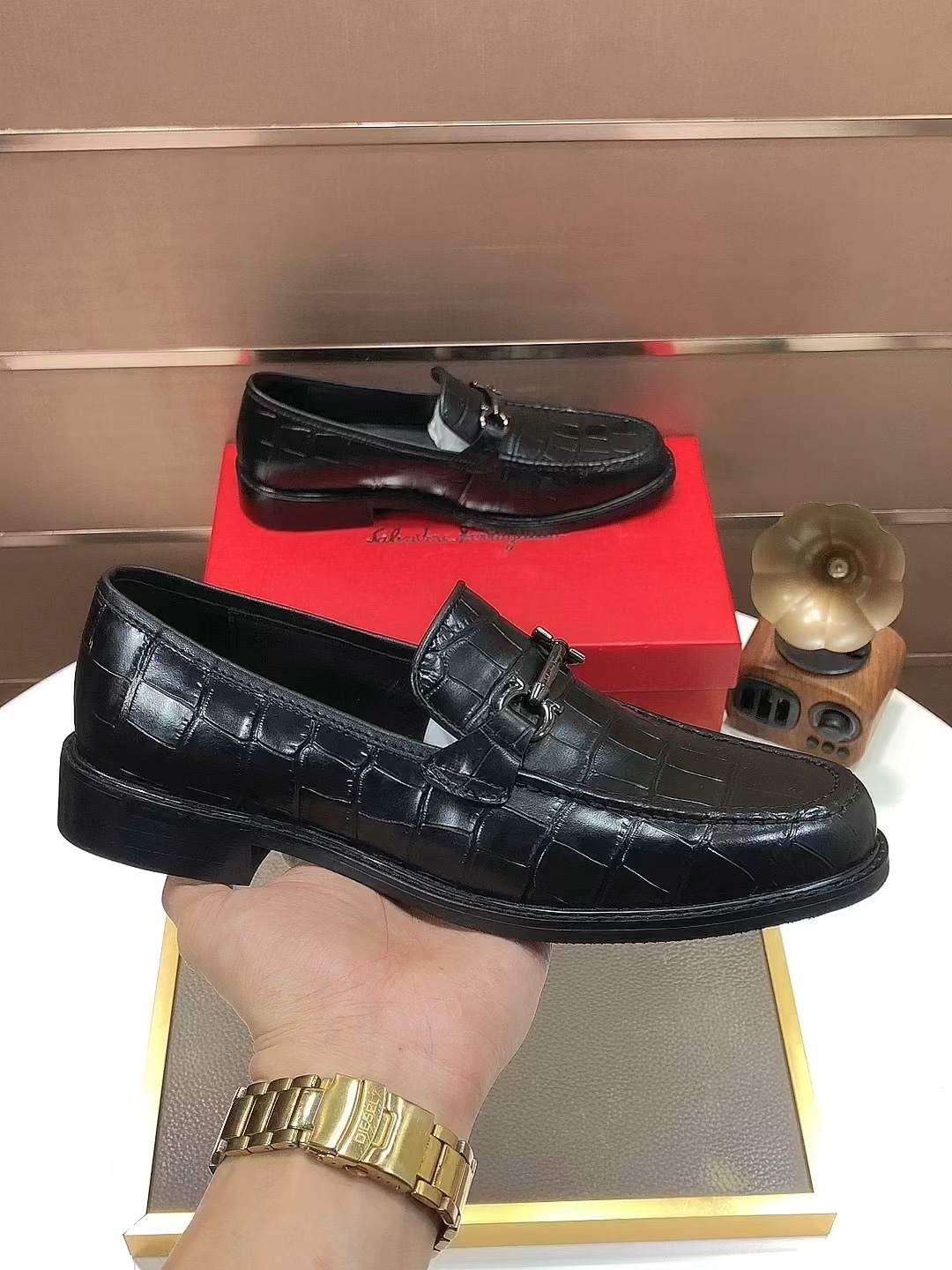 J0 Ferragamo 菲拉格幕  原版进口开边上乘牛皮+进口羊里+原版奢华金属扣+原版组合大底 对比无压力 38–44