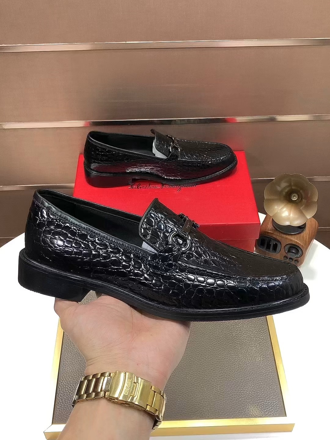 J0 Ferragamo 菲拉格幕  原版进口开边上乘牛皮+进口羊里+原版奢华金属扣+原版组合大底 对比无压力 38–44