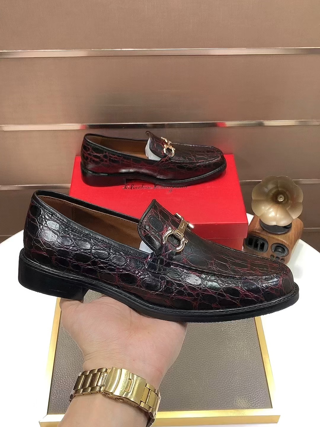 J0 Ferragamo 菲拉格幕  原版进口开边上乘牛皮+进口羊里+原版奢华金属扣+原版组合大底 对比无压力 38–44