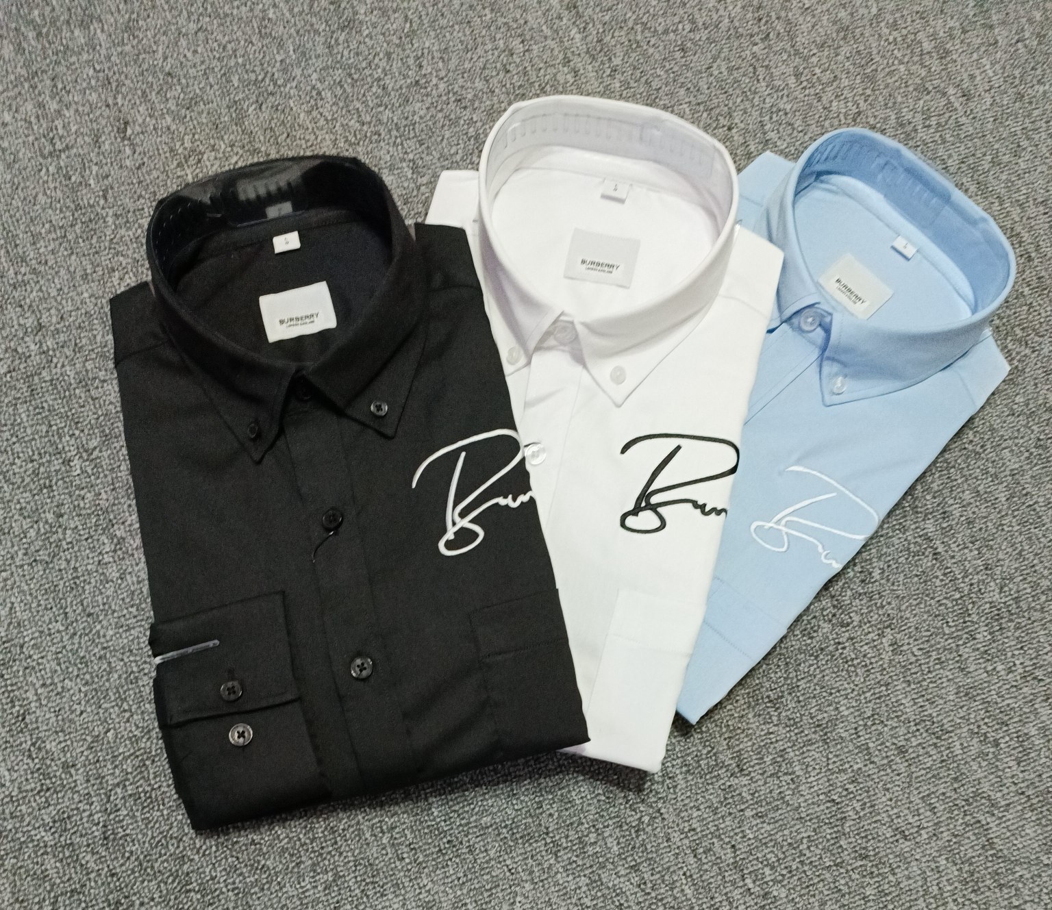 NO:128221,New model, real-life photos of mobile phones, mercerized cotton fabric, soft texture, fashionable and versatile, comfortable and durable, simple and atmospheric. Good upper body effect, stable supply, sold immediately. Regular code number: M to 3XL, about 110 to 200 kilograms, large goods, real, alexander wang19860909新款,手机实物拍摄图,丝光棉面料,质感柔软,时尚百搭,舒适耐穿,简约大气 上身效果好,货源稳定,即转即卖 正规码数 M到3XL,110到200斤左右穿,大货实,,,alexander wang,Men's clothing