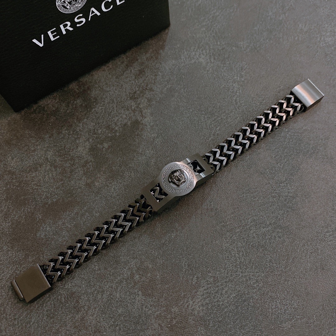 Versace Luxury
 Jewelry Bracelet Sellers Online
 Set With Diamonds