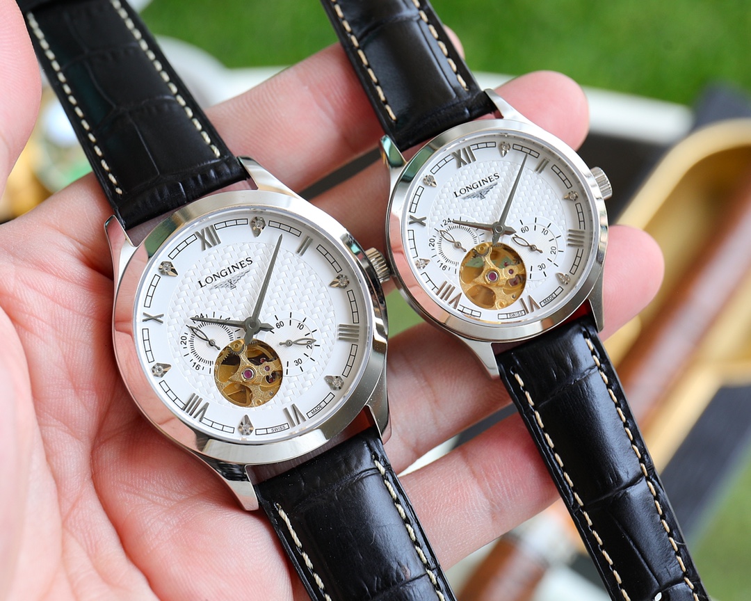 首发新品热卖爆款 高清实拍 完美呈现 最新：浪琴 Longines 最新设计飞轮新品 类型：精品情侣腕表 表带：316精钢表带 机芯：西铁城机械机芯 镜面：蓝宝石玻璃更高清 品味高雅 浩瀚大气 匠心独运 腕间瑰宝 纯自然光拍摄 零P图 尺寸：直径43mm厚12mm热卖上市欢迎转载