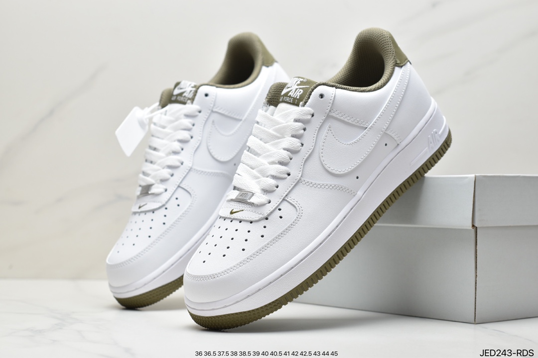 150 Nike Air Force 1 空军一号 DH7561-105