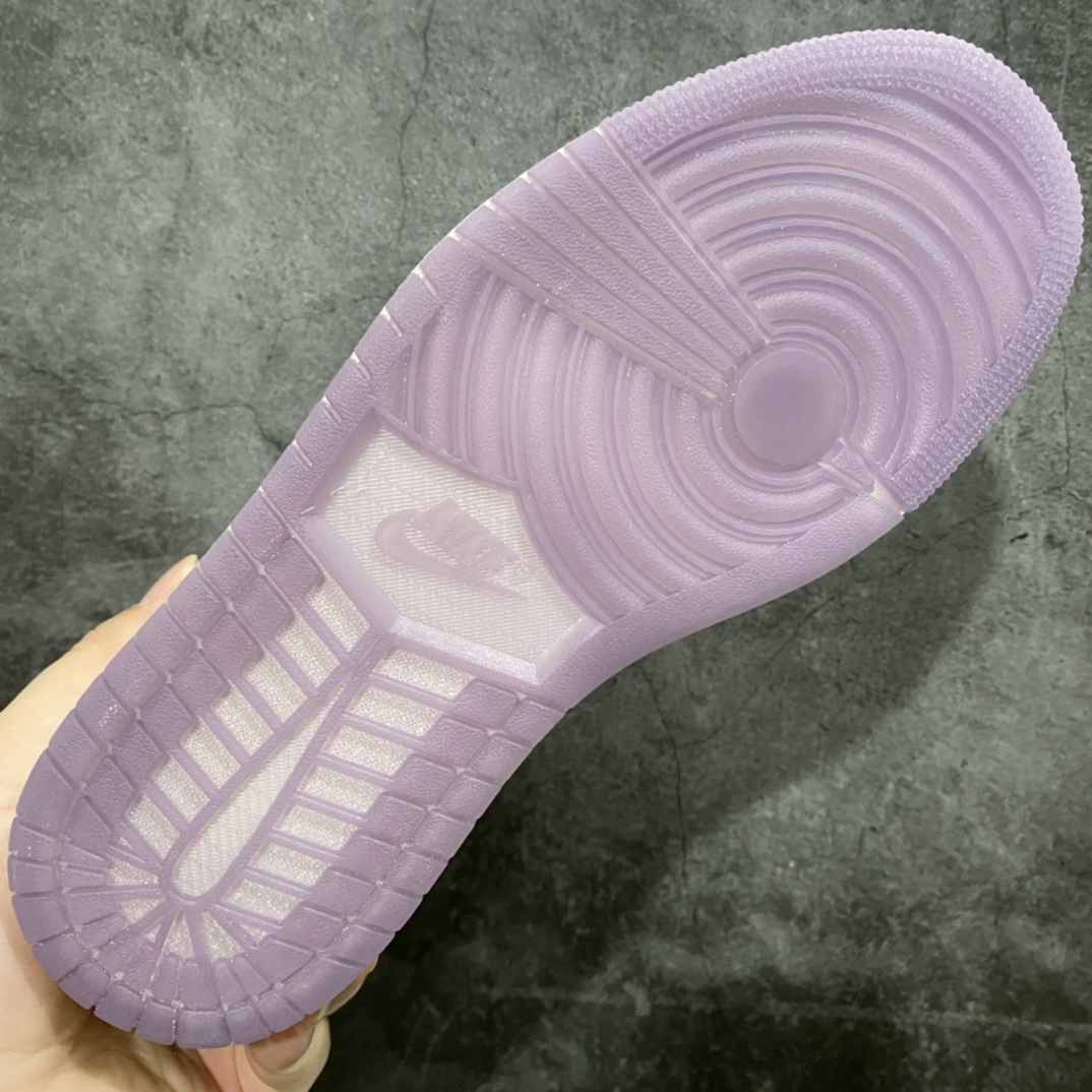 图片[9]-GC(dt)纯原 Air Jordan AJ1 Low 粉紫色彩蛋女段 DZ2768-651 市面唯一纯原级别 完美零毛边处理 原厂内置全掌气垫 价格定位良心 几十个配色陆续出 平台专用代工流水线出品 一眼公司既视感 拿到手的一瞬间就与众不同 碾压市面所有版本 认准细节 全部原鞋开发 每一个配色都会采购原鞋确认细节 打破市面看图做货无好货之说 细节精确 所有配色原数据档案开发！ 尺码：35.5-40-选品中心
