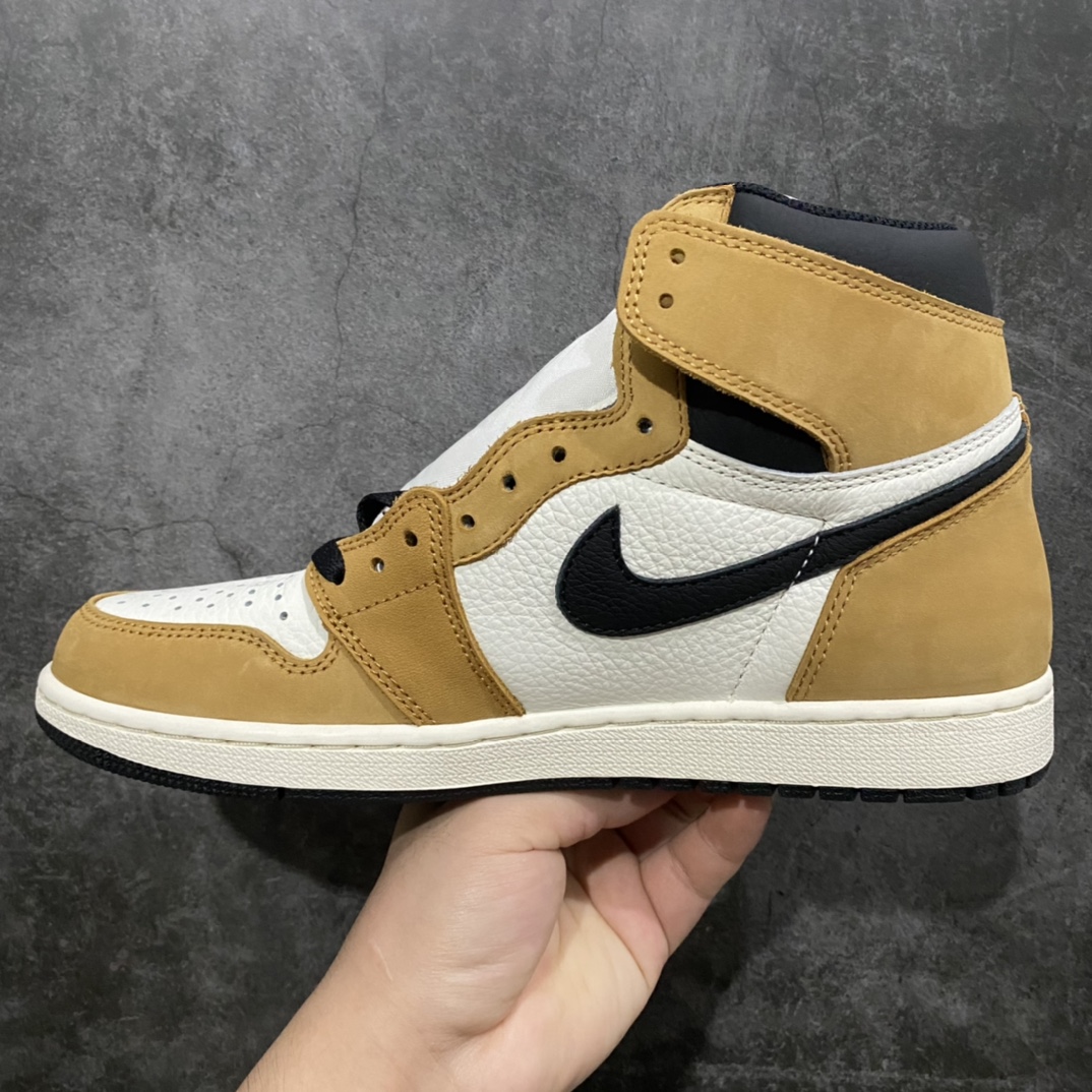 图片[2]-AJ1小麦 最佳新秀 独家纯原版本全码补货 全网最好的新秀没有之一 原厂麂皮+头层荔枝皮材料 鞋型超正 后跟标准小蛮腰 裁片清洁度很高 无任何毛边 冲孔圆润，细节基本无可挑剔，该有的东西一样不差！实拍所见即所得！ 尺码40-47.5-选品中心