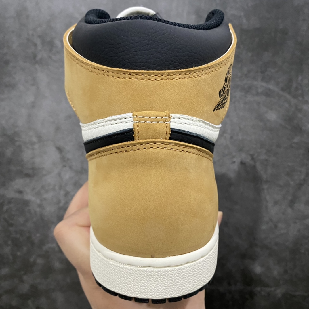 图片[4]-AJ1小麦 最佳新秀 独家纯原版本全码补货 全网最好的新秀没有之一 原厂麂皮+头层荔枝皮材料 鞋型超正 后跟标准小蛮腰 裁片清洁度很高 无任何毛边 冲孔圆润，细节基本无可挑剔，该有的东西一样不差！实拍所见即所得！ 尺码40-47.5-选品中心