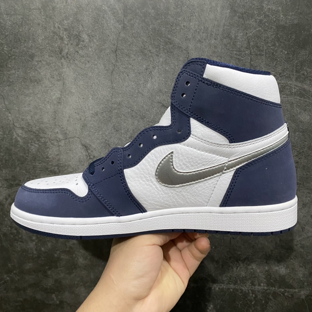 图片[2]-莞产纯原AJ1午夜蓝男鞋 全码补货 男码实拍如图 注意男鞋皮料为磨砂皮和超软头层荔枝皮 鞋盒为银色鞋盒 品质细节不用太多文案描述 看实拍就好 最好的货 放心入手 男鞋尺码：40-47.5-选品中心