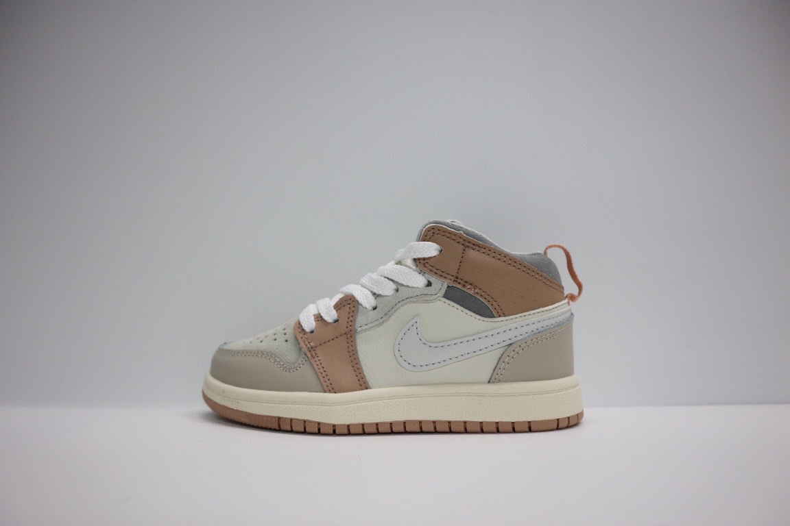 图片[2]-乔一专Ｇ版中帮儿童运动鞋 尺码：22-37码 高端定制专Ｇ版来啦🔥 大厂出品，做工用料完全不必担心😎 鞋型设计对比ZP，超级无敌百搭❤️ 橡胶大底耐磨防滑✔️ 鞋面采用优质皮料，质感无敌柔软☁️-选品中心