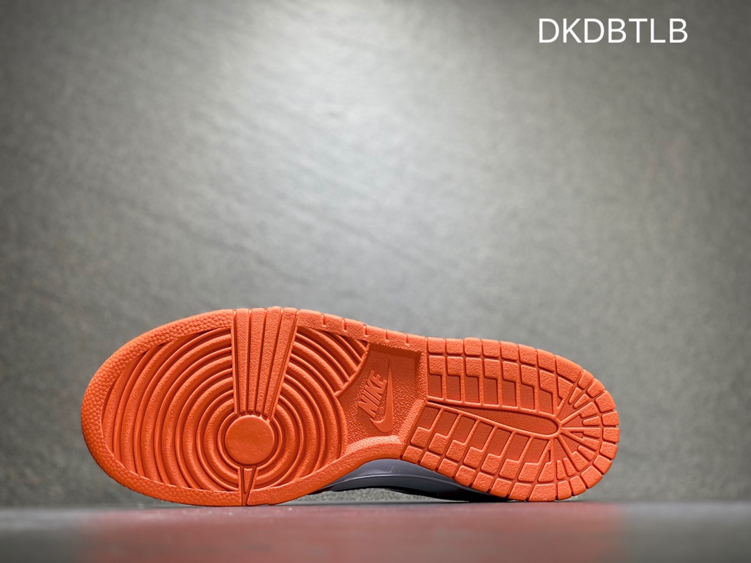 220 Nike Dunk Low SB 低帮滑板鞋 DJ9955-800