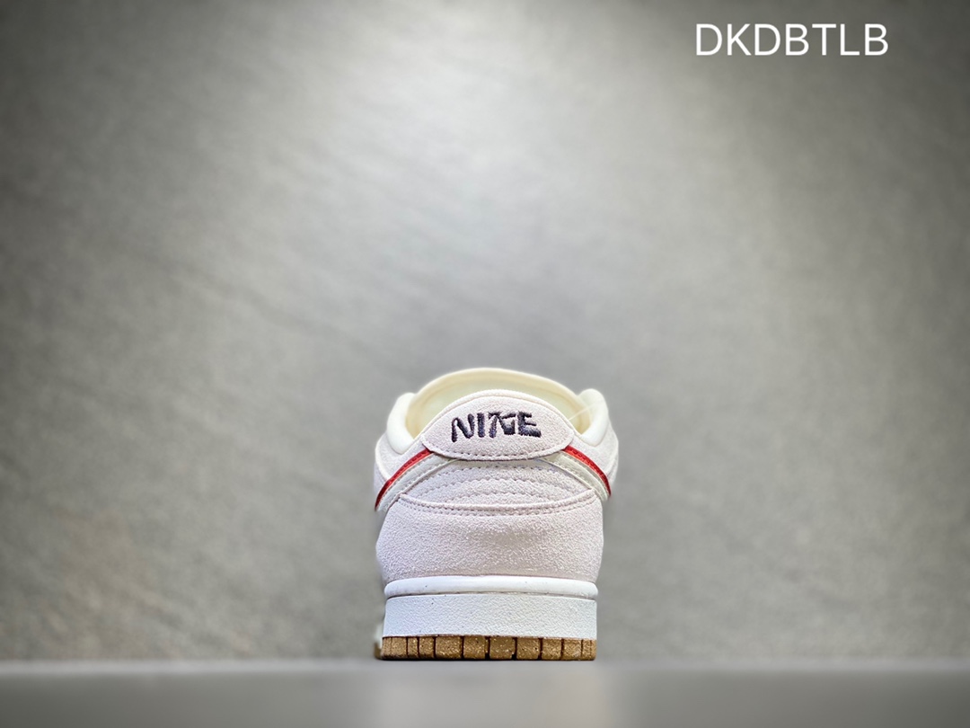 220 Nike Dunk Low SB 低帮滑板鞋DO9457-100