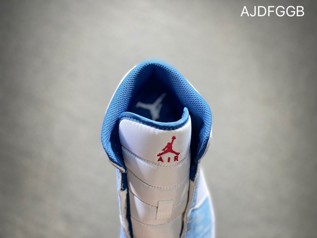 260 Nike AIR JORDAN 1 mid AJ1 乔丹中帮篮球鞋DN3706-401