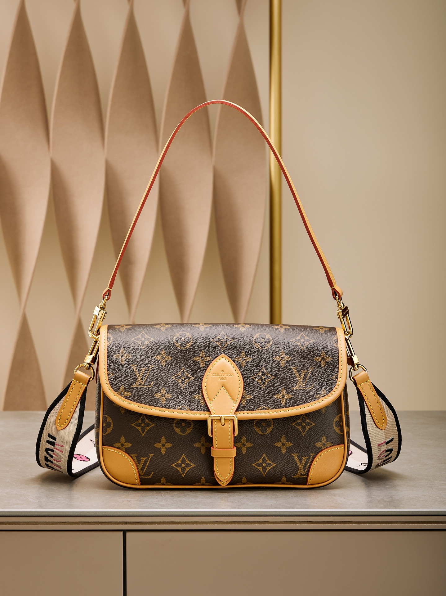 Louis Vuitton LV Diane Crossbody & Shoulder Bags Fashion Baguette M45985