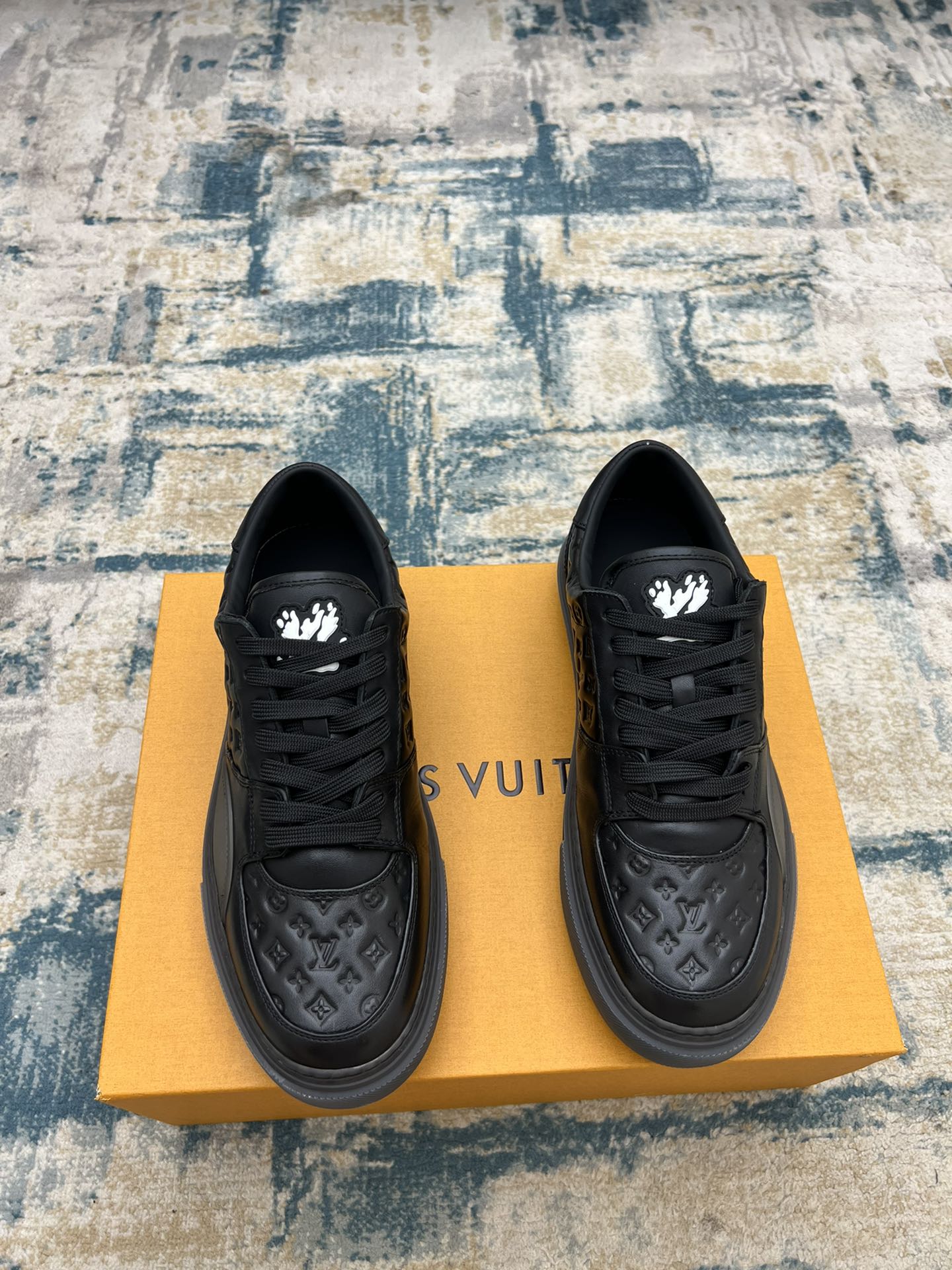 2023 Luxury Replicas
 Louis Vuitton Sneakers Casual Shoes Men Cowhide Rubber Casual