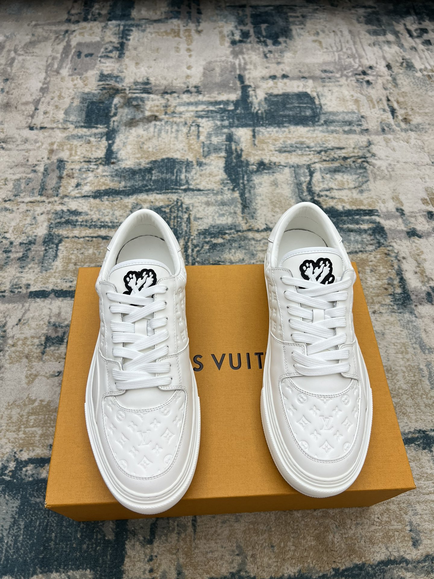 Sell Online Luxury Designer
 Louis Vuitton Sneakers Casual Shoes Men Cowhide Rubber Casual
