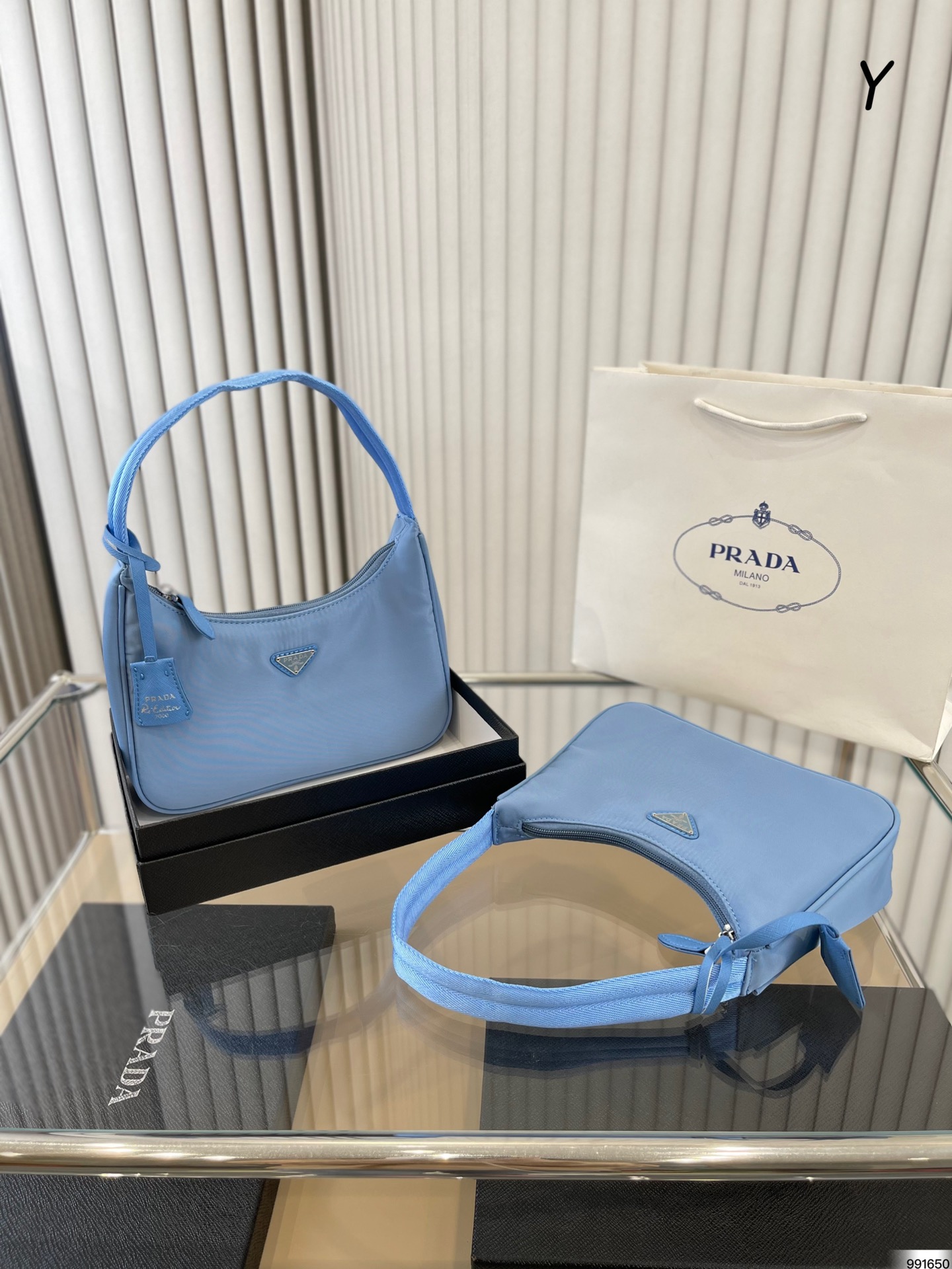 13/配盒  普拉达 Prada hobo腋下包 18/22 16