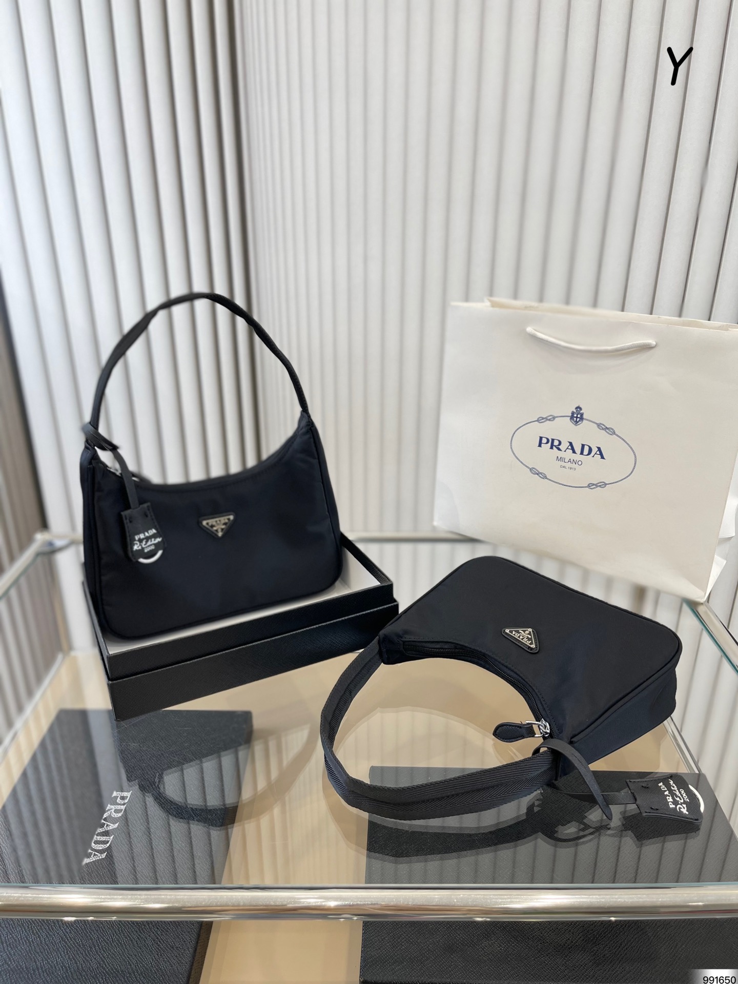 /配盒  普拉达 Prada hobo腋下包 18/22 16