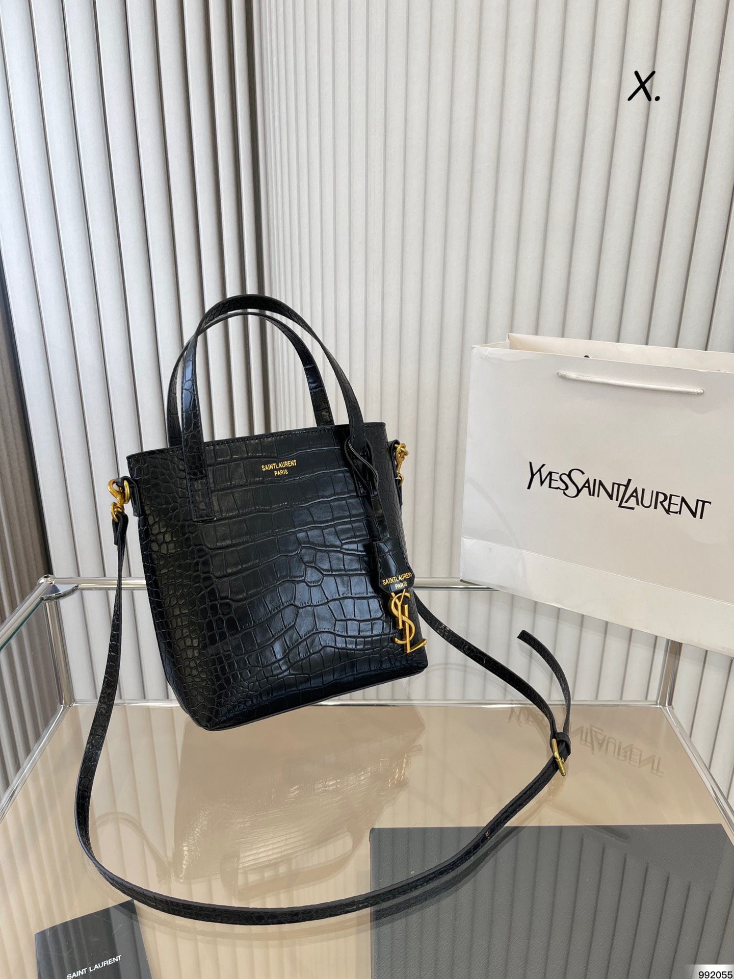 J0 圣罗兰托特包  Saint Laurent 圣罗兰 YSL 实用型包包 通勤必备 休闲百搭 是时尚靓酷女孩必入 尺寸20 23