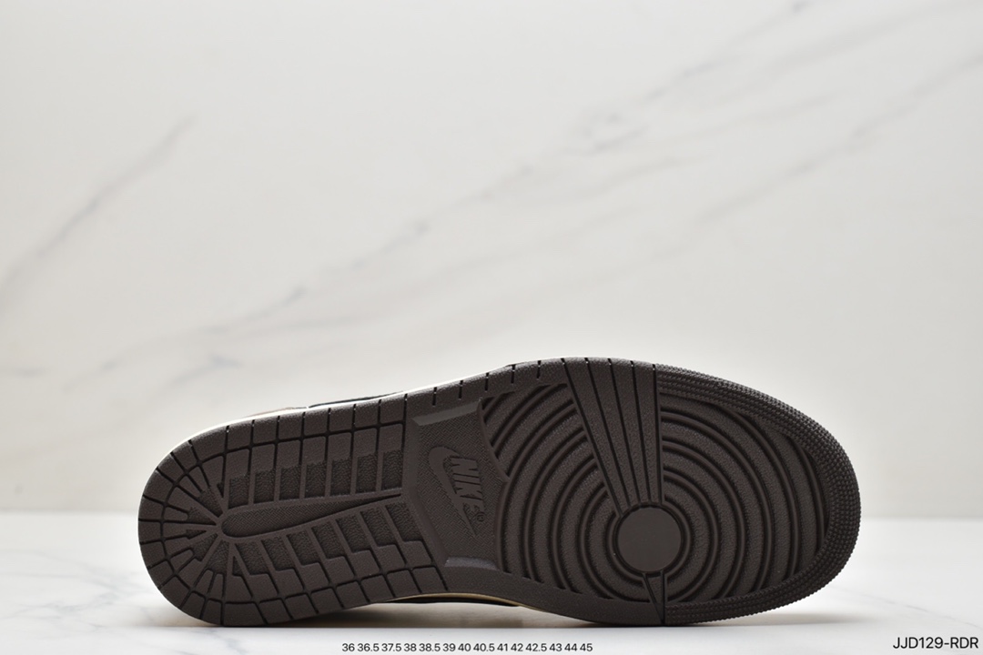 130 Travis Scott x Air Jordan AJ1 Low QX 倒钩TS联名低帮板鞋