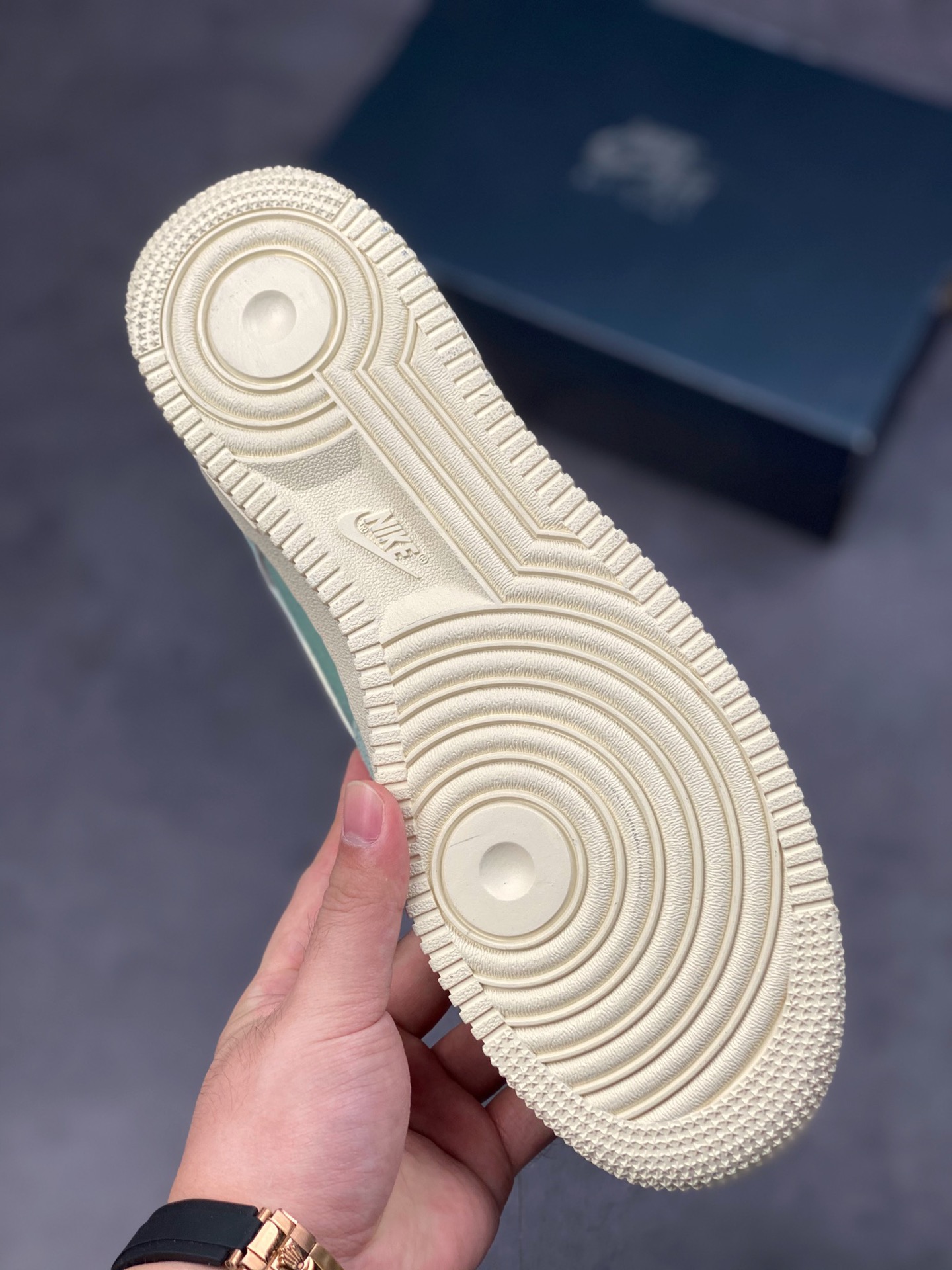 200 Nike Air Force 1 Low 07 嫩绿DO9801-300