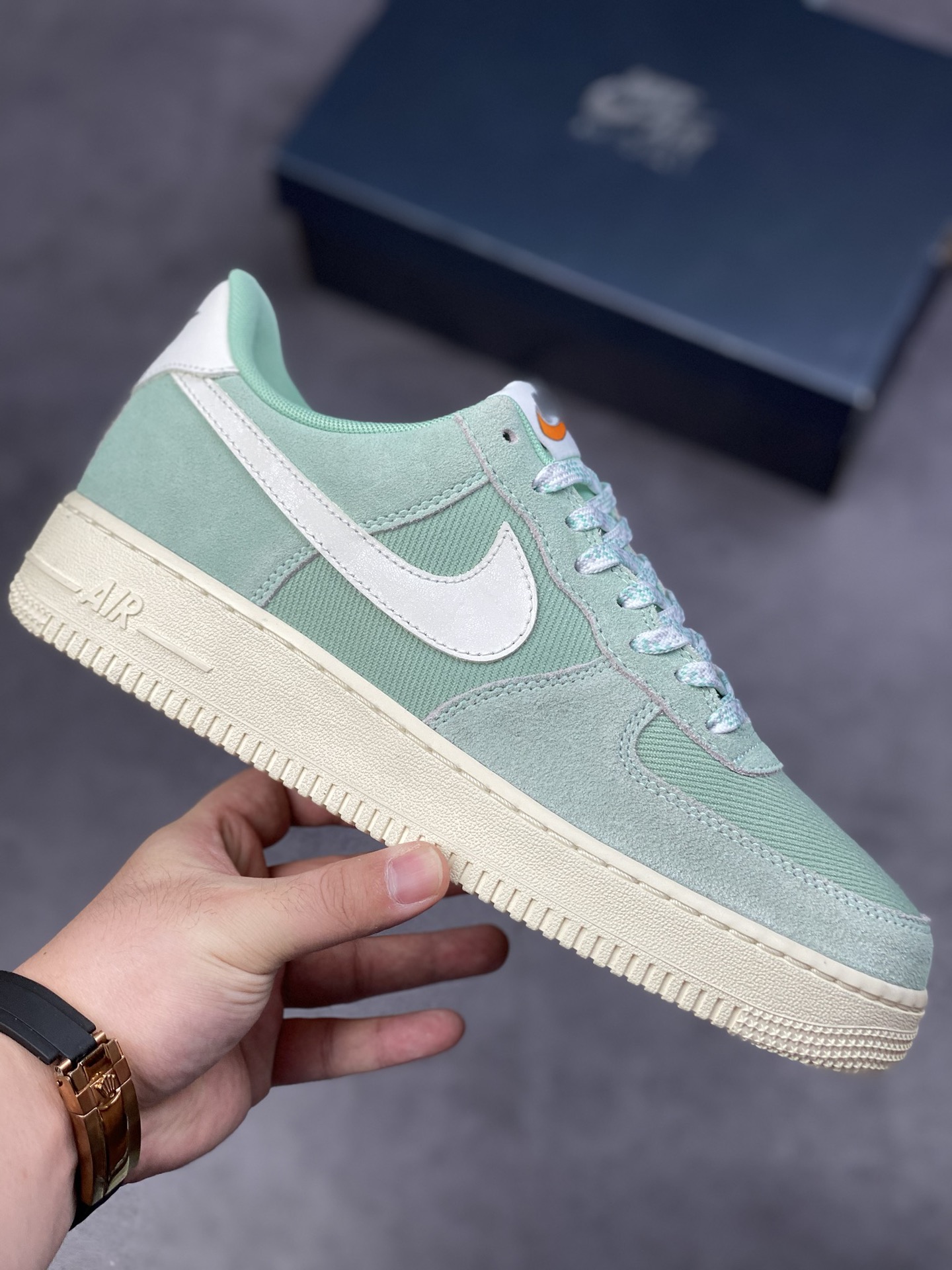 200 Nike Air Force 1 Low 07 嫩绿DO9801-300