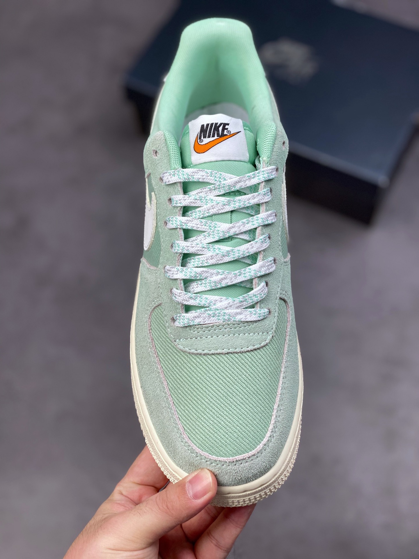 200 Nike Air Force 1 Low 07 嫩绿DO9801-300