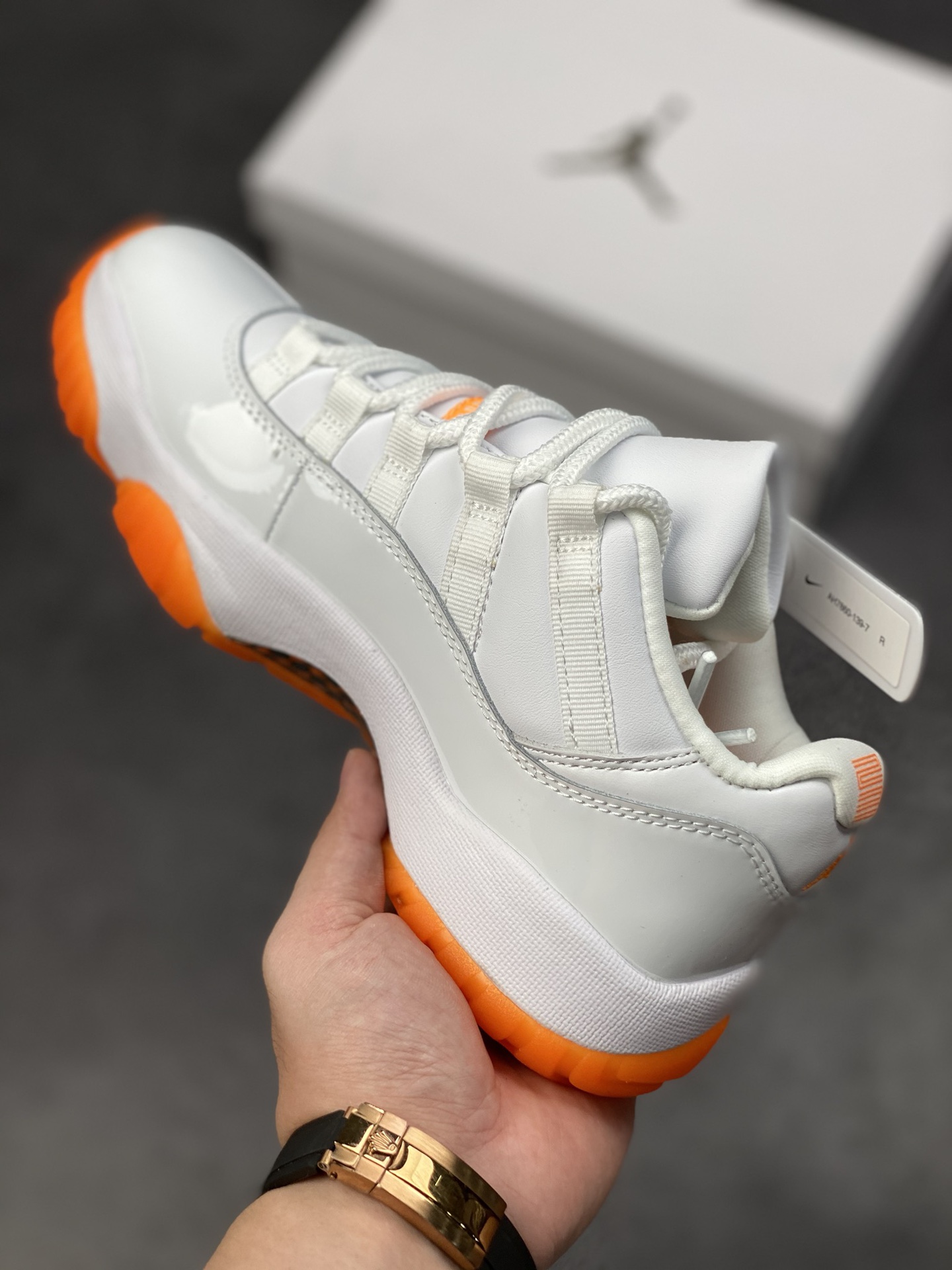 250 Air Jordan 11 Retro Low ”Bright Citrus” 乔11低帮白橙配色AH7860-139
