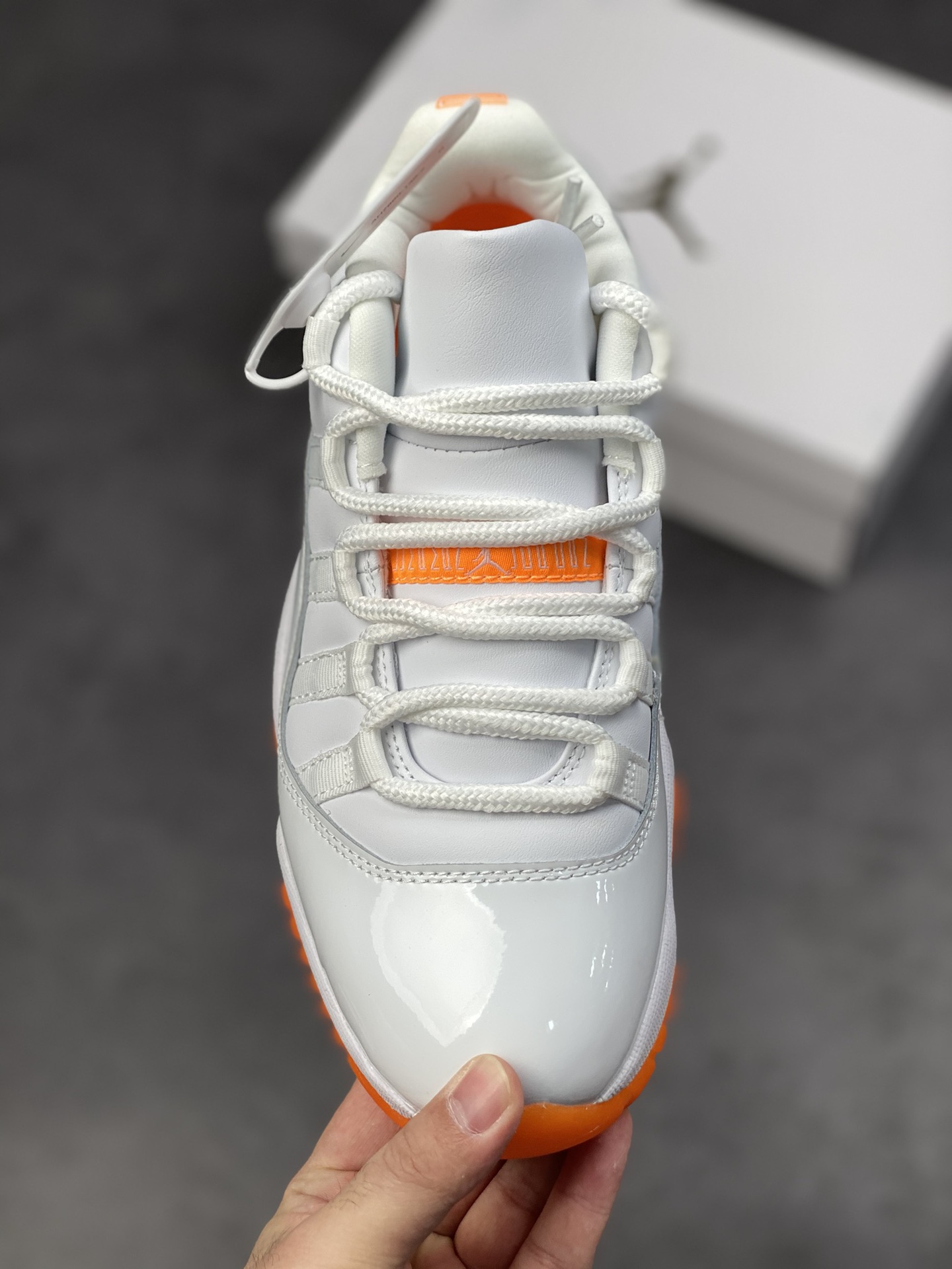250 Air Jordan 11 Retro Low ”Bright Citrus” 乔11低帮白橙配色AH7860-139
