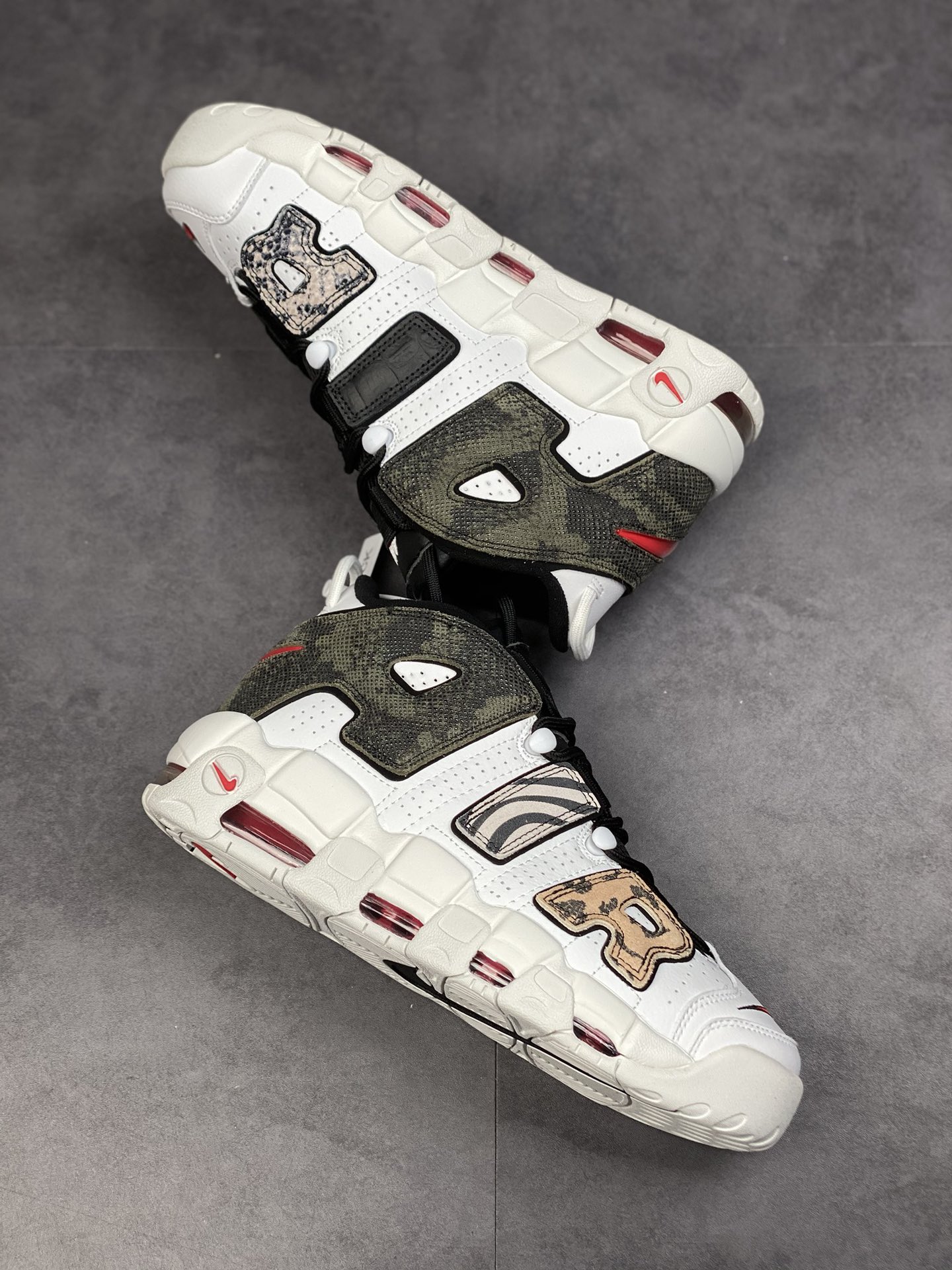 260 Air More Uptempo 代表着历史最高版本皮蓬 DZ4843-100